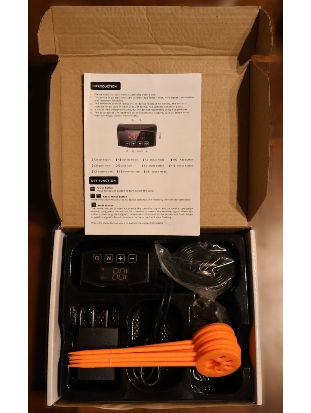 GPS Wireless Fence System All Dogs Collar Containment Adjustable Radius NEW - Picture 2 of 4